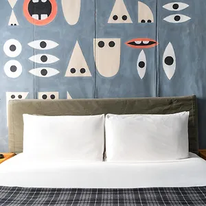 **** Hotel Ace Stati Uniti
